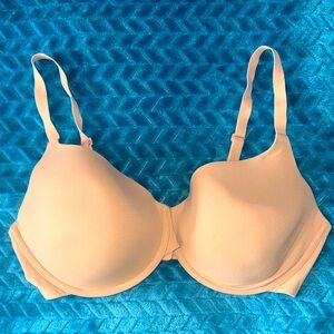 SKIMS Light Tan Bra - 38D
